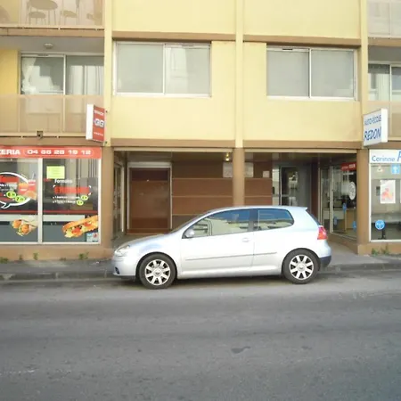 Nimes Studio Parking Dhuoda Buitenkant foto
